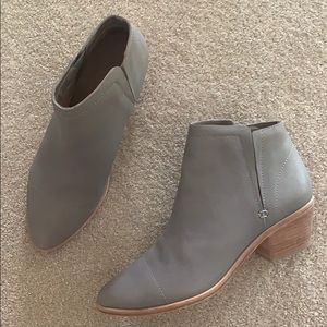 Joie Jodi Bootie - 39.5/ Grey